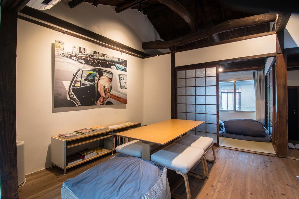 The Black House Kyoto Exterior photo