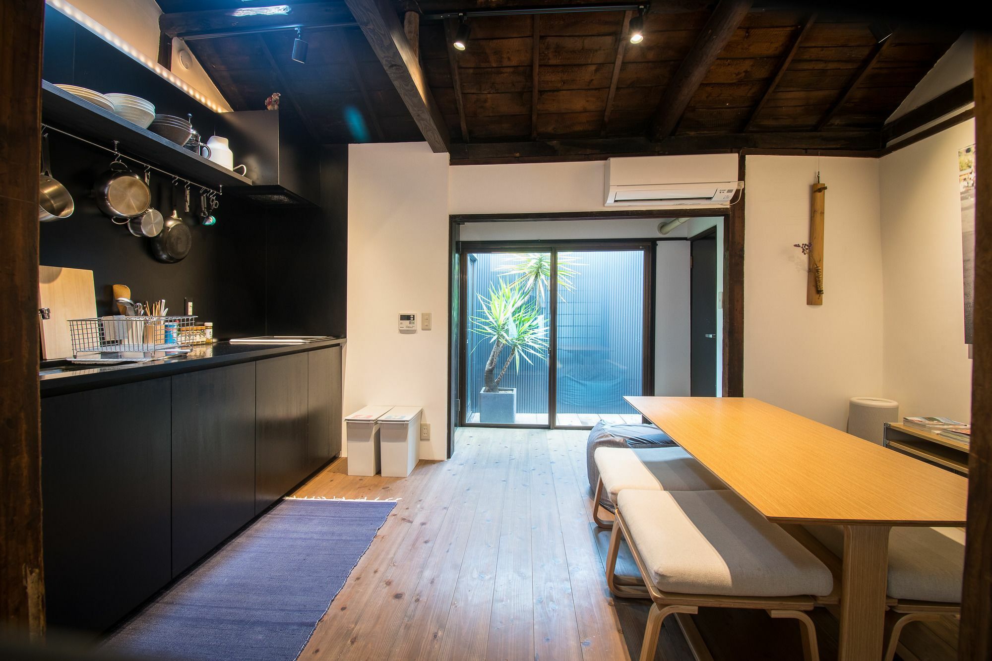 The Black House Kyoto Exterior photo
